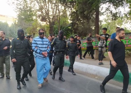 بازسازی صحنه جرم شرور قمه به دست در دولت‌آباد/ متهم پس از دستگیری ابراز ندامت کرد