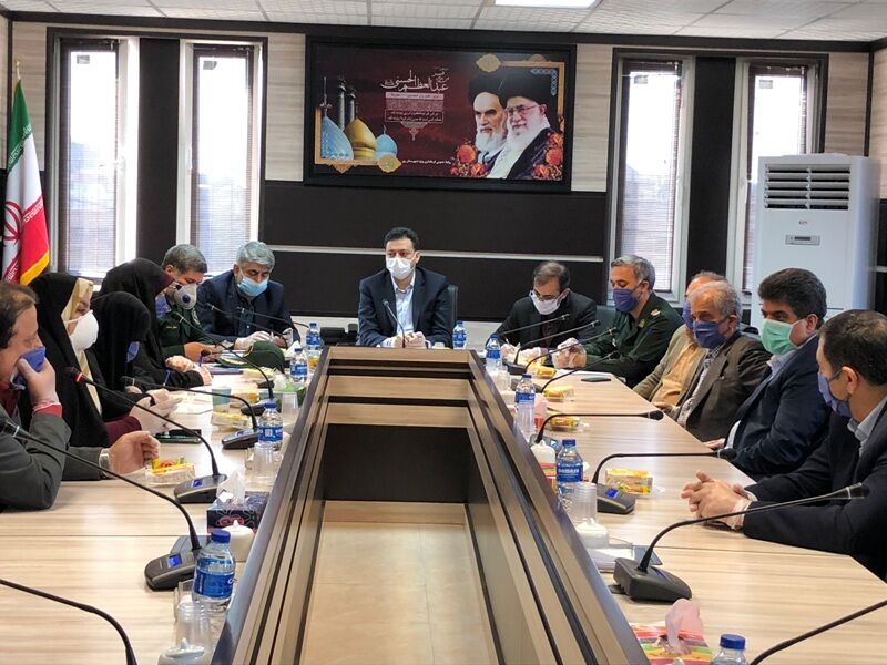 فرماندار ری : دستفروشان از معابر شهرستان ری جمع‌آوری شوند