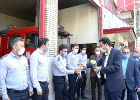 فرماندار ری: بخشی از عوارض شهرداری‌ها به ایستگاه‌های آتش‌نشانی اختصاص یابد