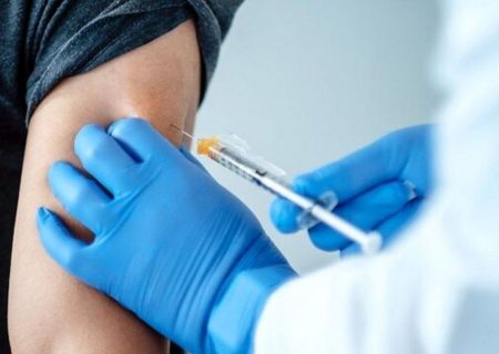 واکسیناسیون افراد بالای ۱۸ سال در استان تهران آغاز شد