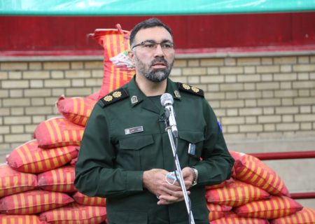توزیع ۱۲۰۰ بسته حمایتی توسط سپاه ناحیه حضرت روح الله(ره)