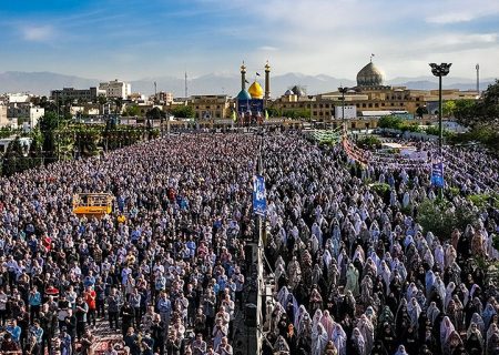 نماز عید سعید فطر در جوار حرم حضرت عبدالعظیم(ع) اقامه شد